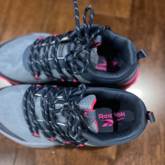 Reebok ladies sneakers New - Picture 3 of 5